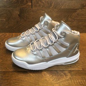 NEW Nike Air Jordan Max Aura SE GS  Women's 9